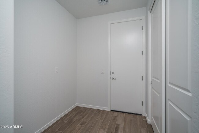 Building Photo - 9036 S 169th Dr