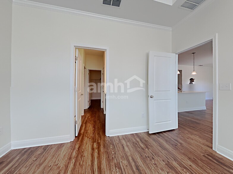 Building Photo - 20364 Calla Lily Dr