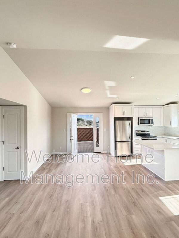 Building Photo - 179 Brown Dr