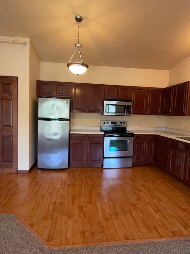 Building Photo - 2 Bedroom, 2 Bath Condo for Rent