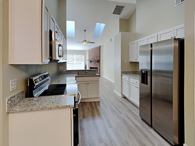 Building Photo - 11212 Green Heron Ct