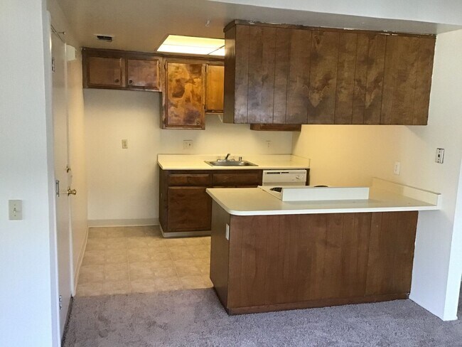 Building Photo - 6048 Margo Dr