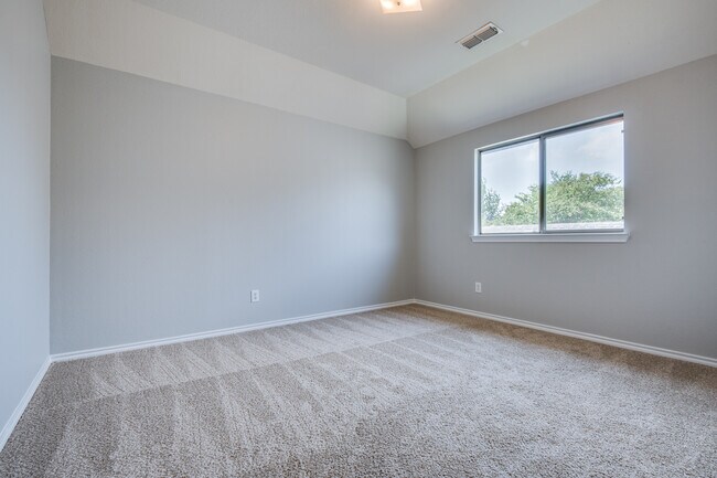 Building Photo - 3400 Timber Ridge Trl