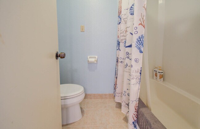 Building Photo - 11 San Jacinto Dr