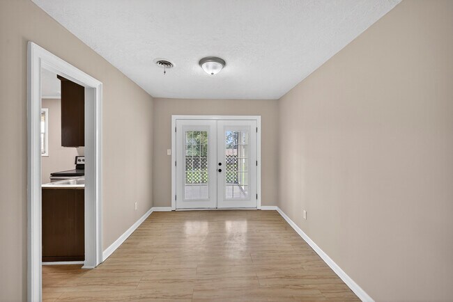 Building Photo - 2361 Dublin Dr