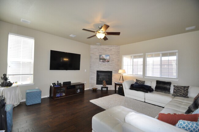 Building Photo - 5422 S Granby Way