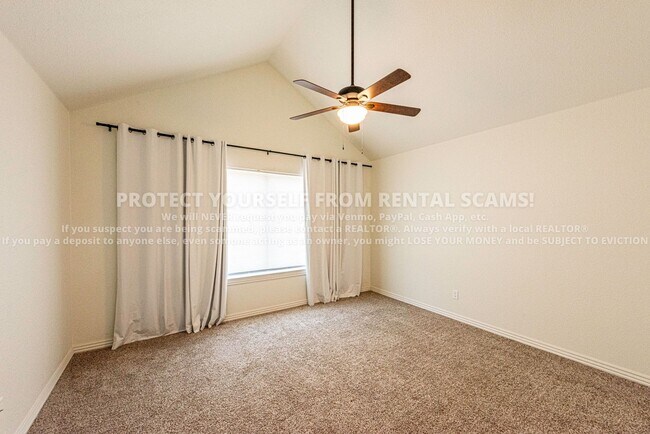 Building Photo - 766 W Breeze Cove