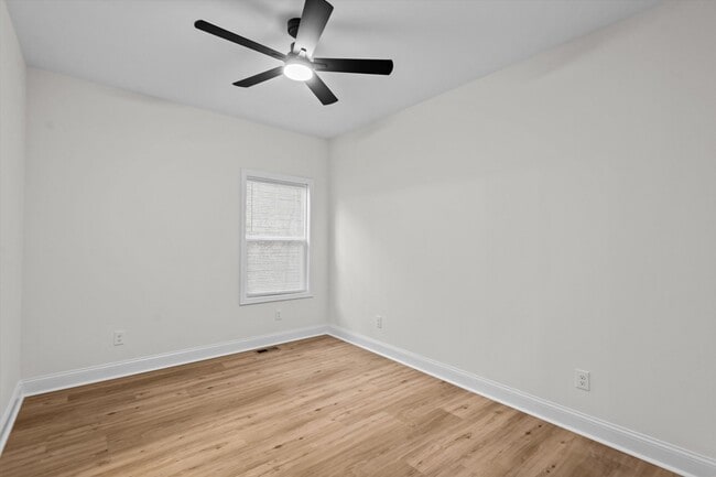 Building Photo - 1318 House St