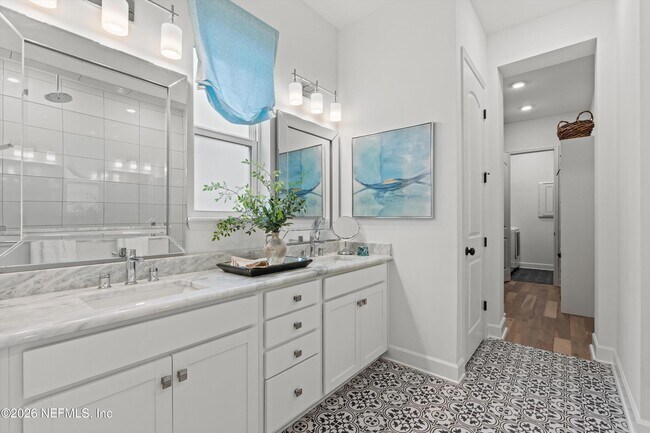 Building Photo - 192 Pk Ctr Ave