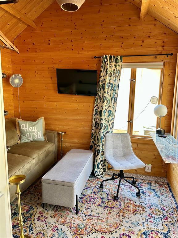 Building Photo - 2507 East Side Dr