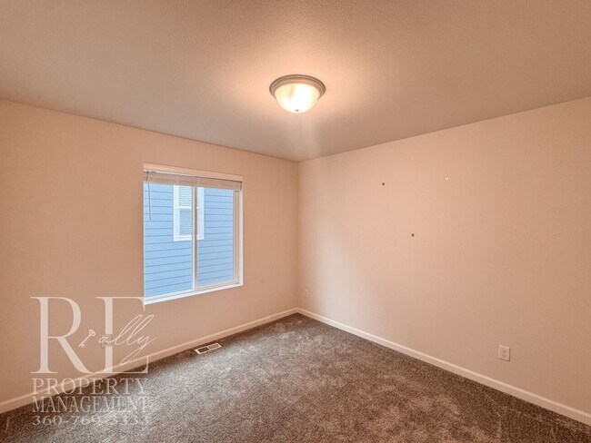 Building Photo - 10352 Chimes Pl NW
