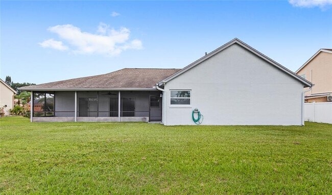Building Photo - 12517 Pica St