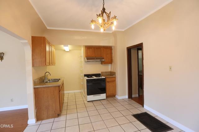 Building Photo - 126 S Olive Ave