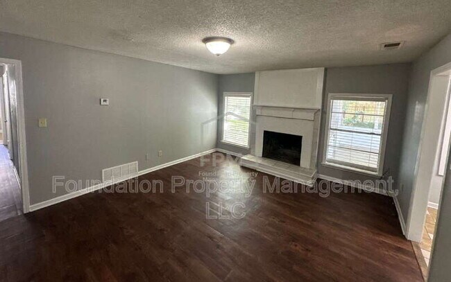 Building Photo - 5369 Scottsdale Ave