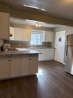 Kitchen - 622 S Mission Ave