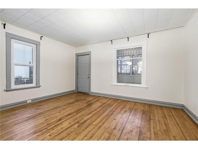 Building Photo - 3451 N Oliver Ave