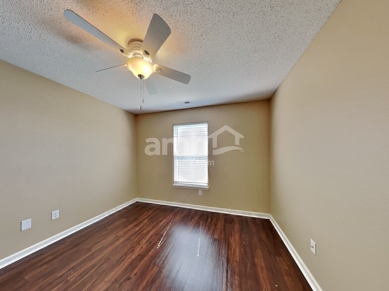 Building Photo - 3652 Limelight Ln