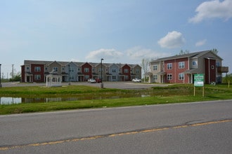 Building Photo - Emerald Acres II