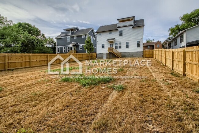 Building Photo - 518 Yokley Rd