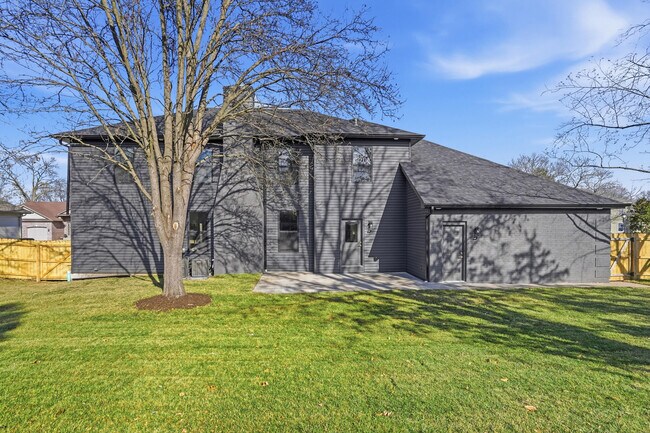 Building Photo - 4403 Glen Eagle Dr