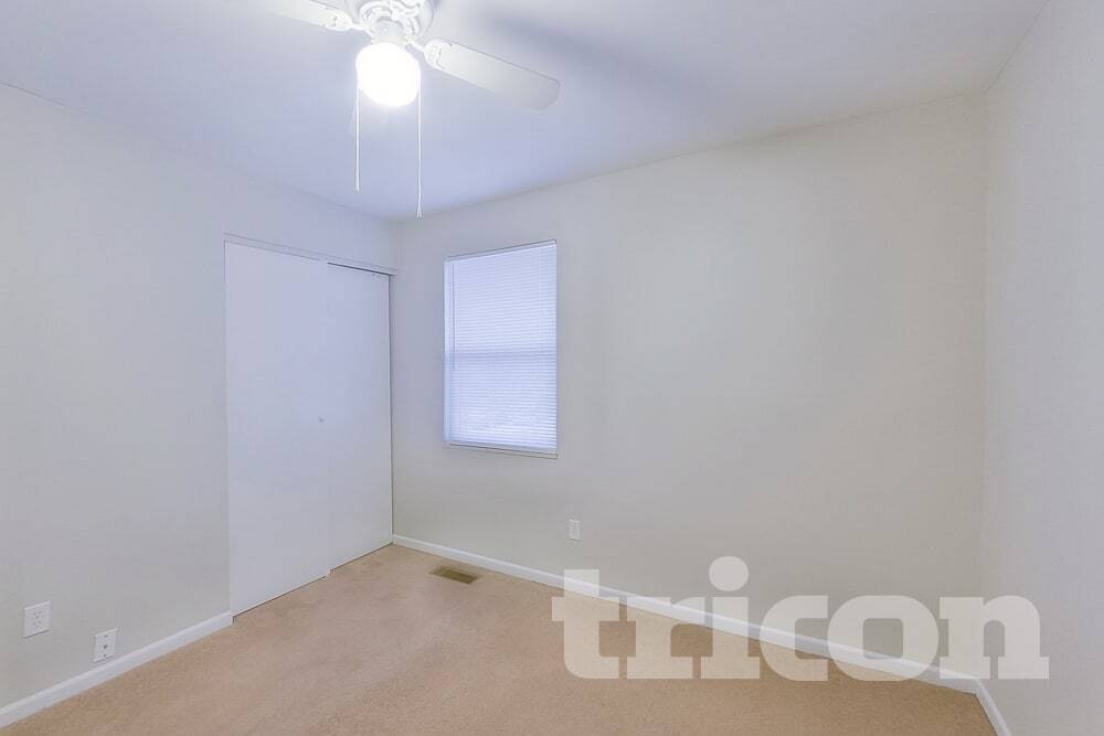 Building Photo - 1563 Park Ridge Ln