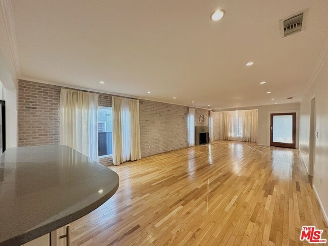 Building Photo - 1246 N Genesee Ave