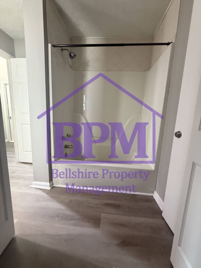 Building Photo - Freshly Updated 3 Bed, 2 Bath Home in Smyr...