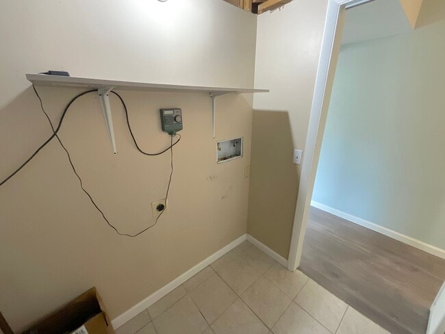Building Photo - 3 Bedroom Home Available Near Briargate Bl...