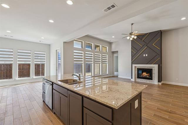 Building Photo - 3300 Honey Suckle Ln