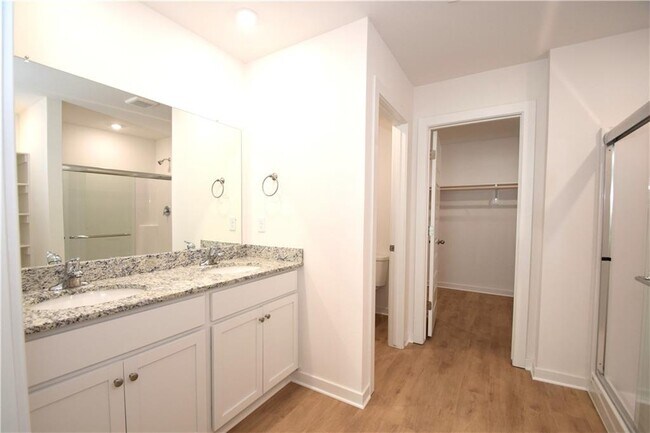 Building Photo - 3071 Laredo Ln