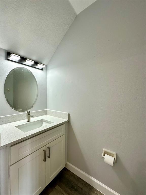 Building Photo - 918 Chelsea Dr