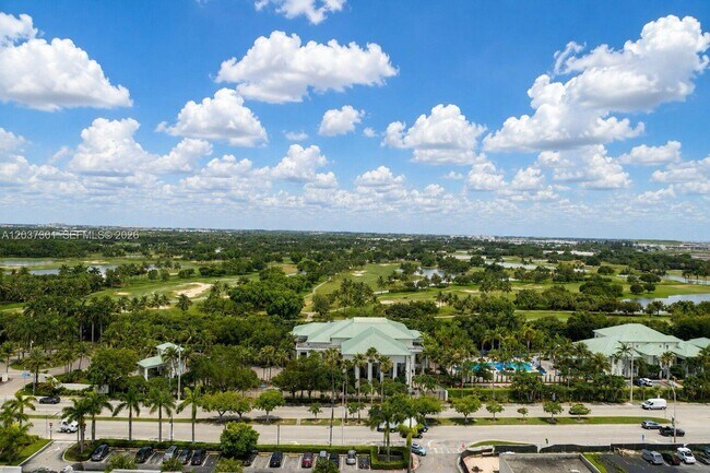Building Photo - 5300 Paseo Blvd