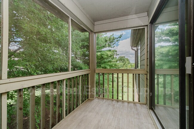 Building Photo - 4540 Village Ct