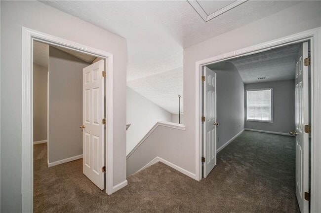 Building Photo - 132 Diamond Ridge Ave