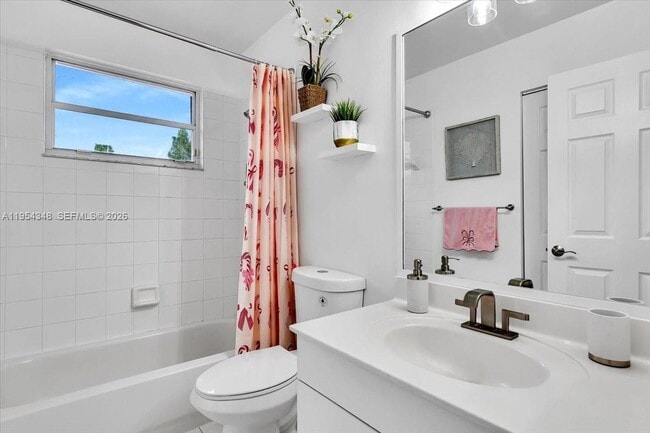 Building Photo - 773 SW 120th Ave