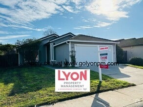 Building Photo - Stunning Home in convenient Elk Grove loca...