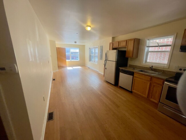 Building Photo - 1524 N 17th St