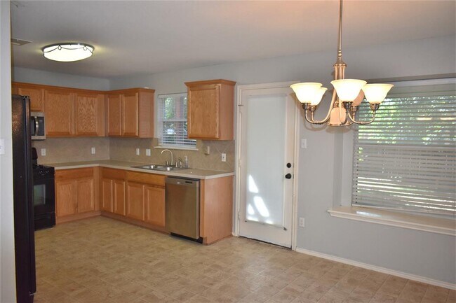 Building Photo - 504 Woodsorrel Way