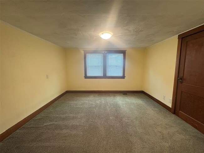 Building Photo - 45 Kattelville Rd