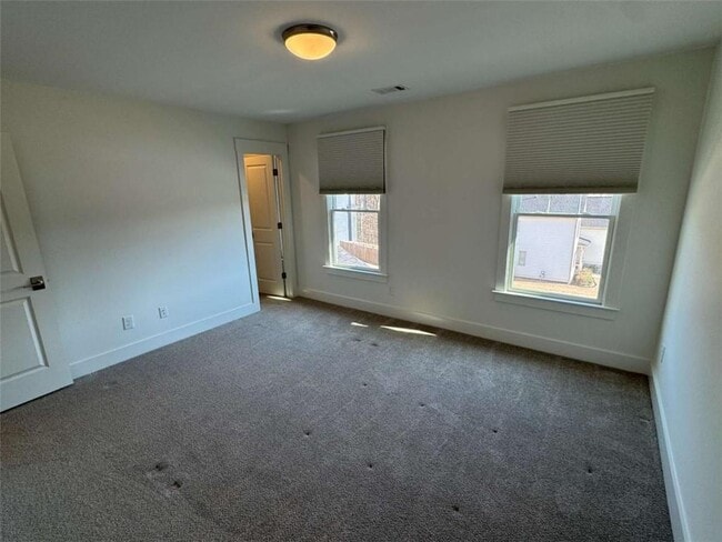 Building Photo - 2442 Mills Bend