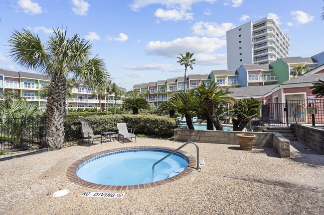 Building Photo - 7820 Seawall Blvd