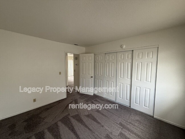 Building Photo - 2318 Church Ave