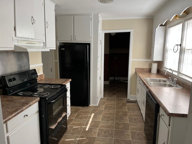 Building Photo - 148 Hwy 30 E