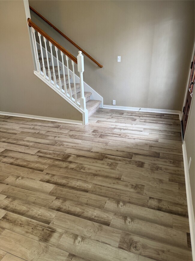 Building Photo - 11911 Brantley Haven Dr