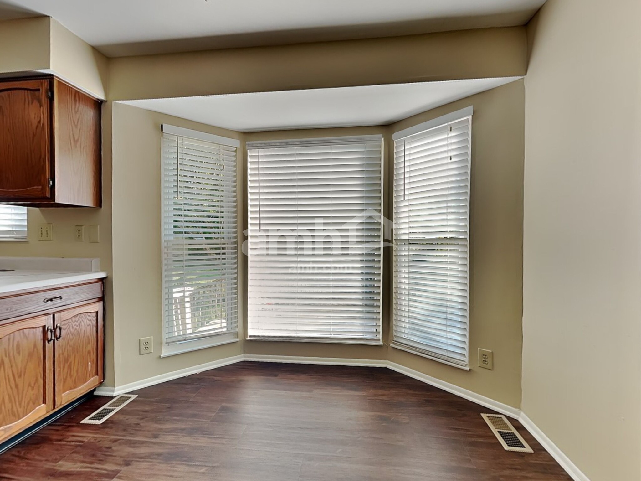Building Photo - 3367 Woodlyn Hills Dr