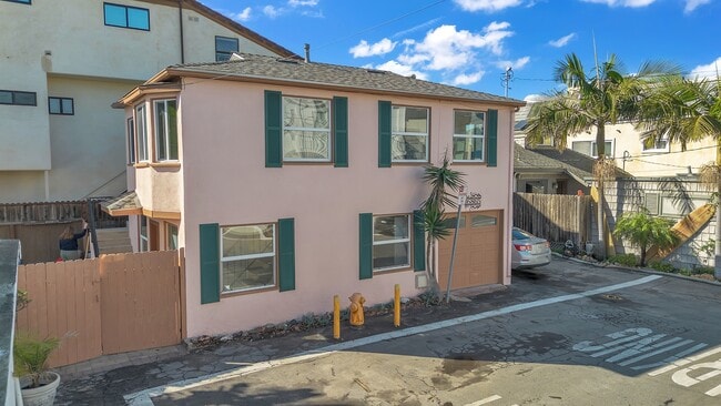 Building Photo - 16865 Bayview Dr