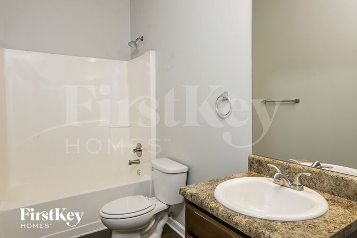 Building Photo - 874 Ivydale Ln SW