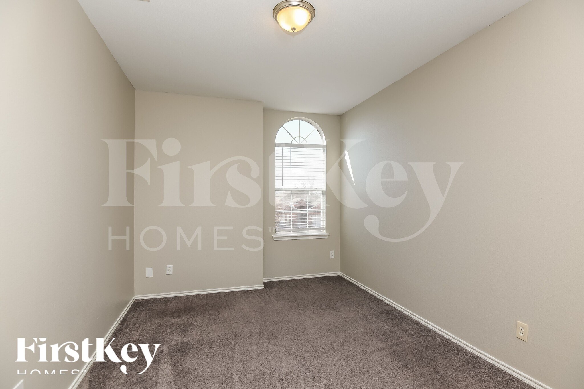 Building Photo - 6321 Melanie Dr