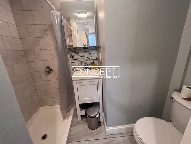 Building Photo - 90 Hancock St