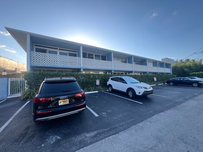 Building Photo - 55 NE Spanish Trail